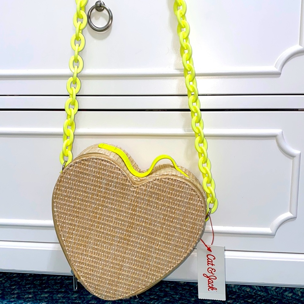 NWT Girls Heart Purse